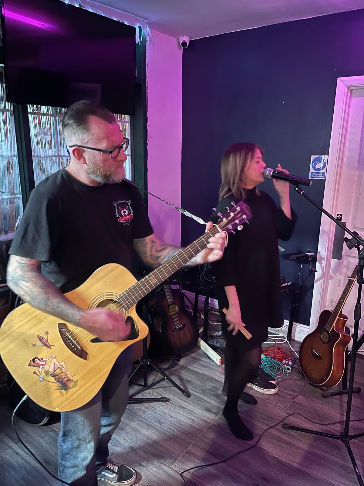 🎤 The Black Sheep – Live at The Posh Boys Bar! 🎶